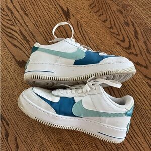 Nike Women's Sneakers White and Teal